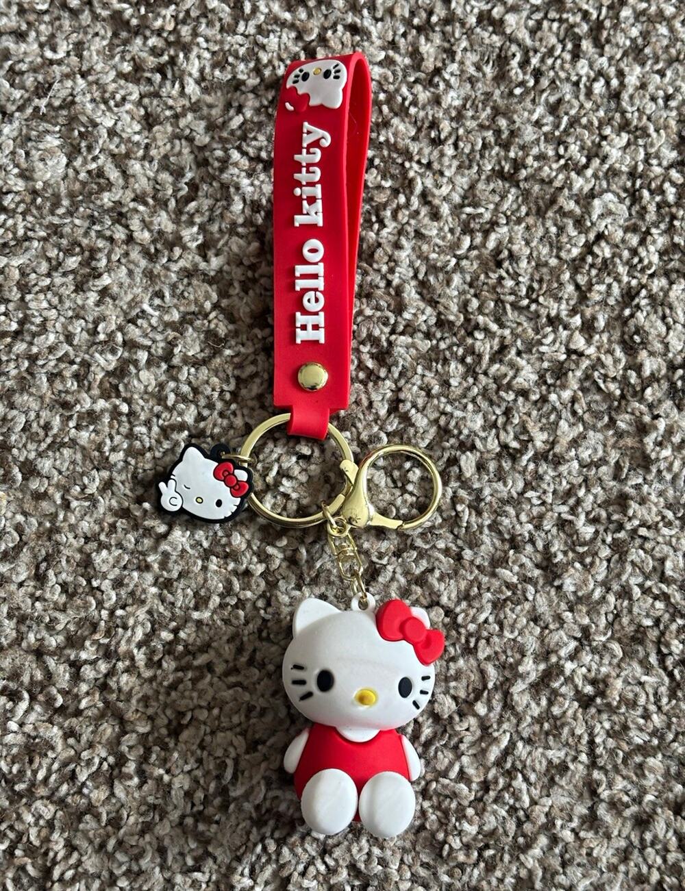 Hello Kitty Red & White Keychain Keyring w/ Plastic & Metal Figure Charm